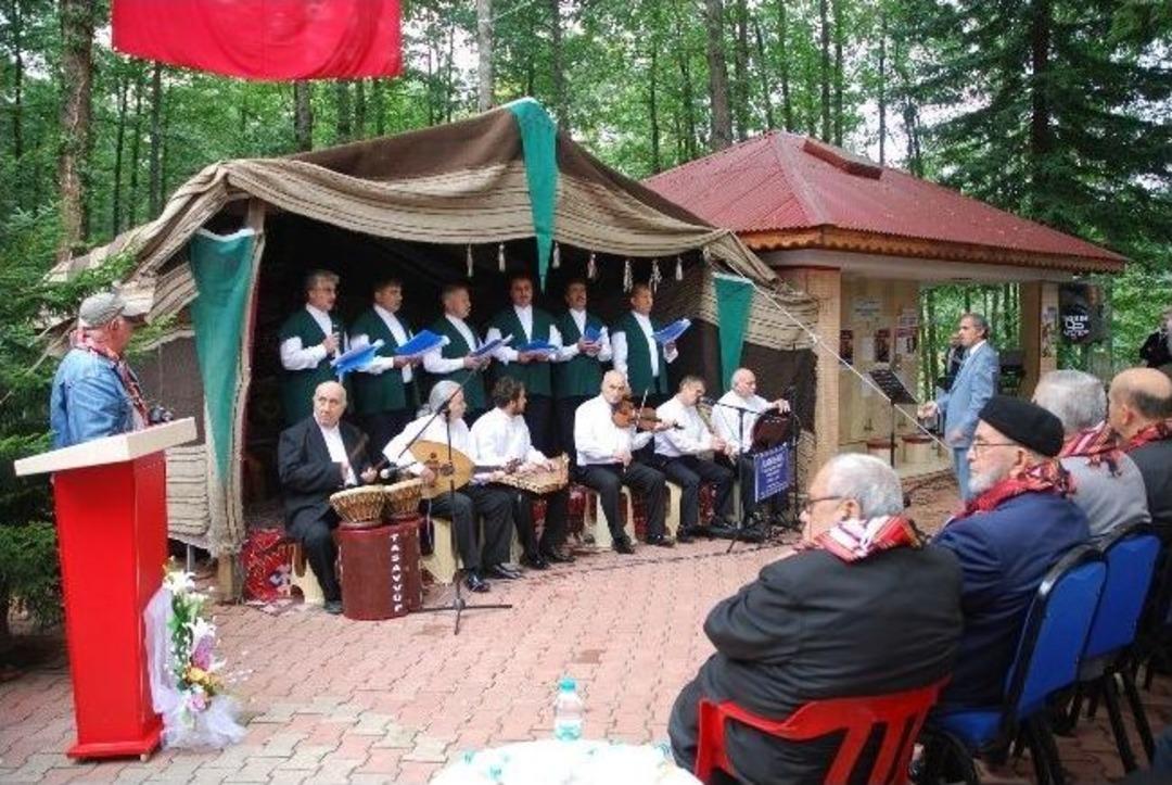 Ahi Lideri Şeyh İdris&rsquo;in Restore Edilen T&uuml;rbesi T&ouml;renle A&ccedil;ıldı