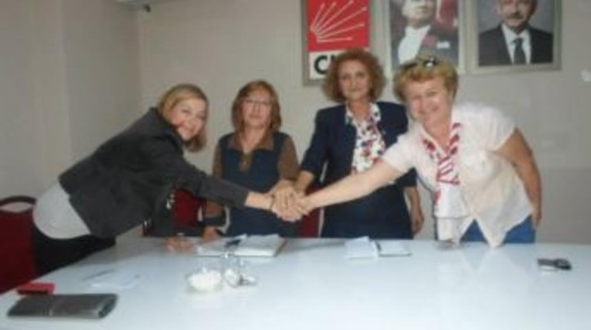 CHP Sakarya Kadın kollarında n&ouml;bet değişimi