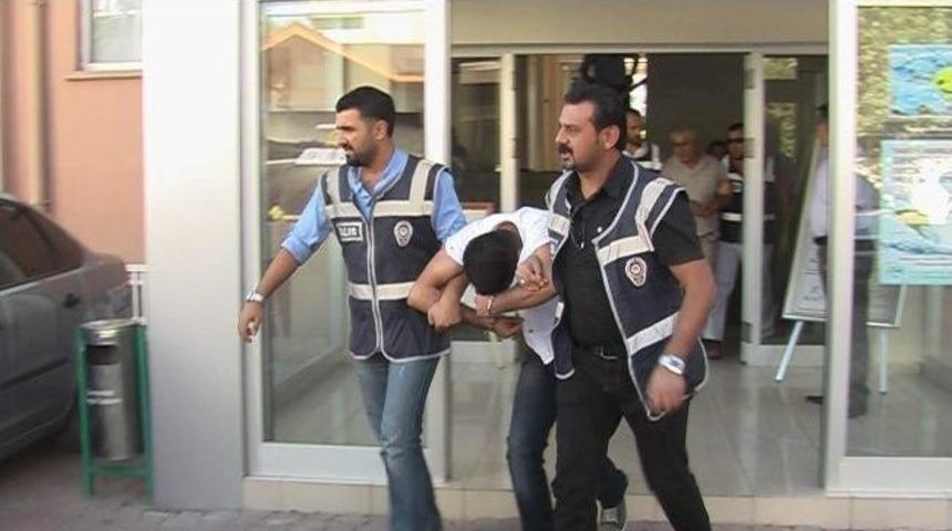 Sahte Savcılar Su&ccedil;&uuml;st&uuml; Yakalandı