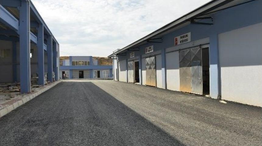 İzmir'in En Modern Belediye Şantiyesi Çiğli'de