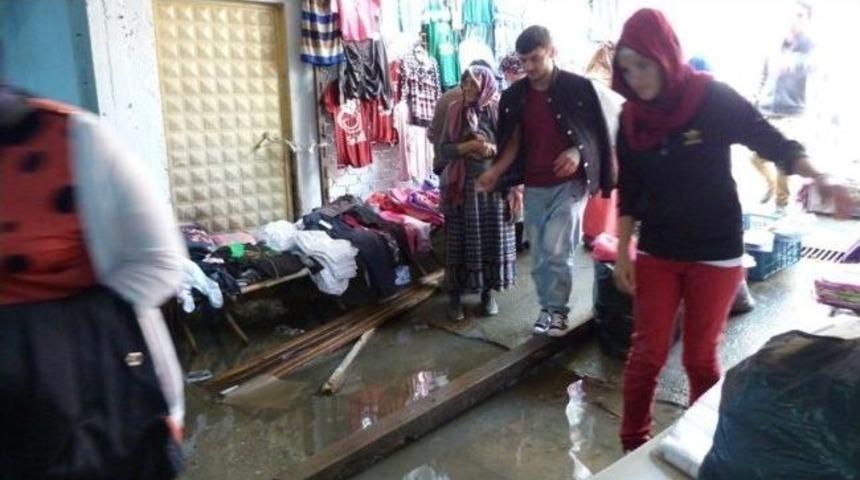 Artvin&rsquo;de Sağanak Yağış