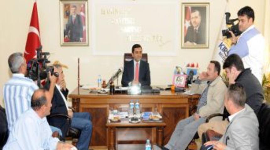 Neşet Ertaş &Ouml;d&uuml;lleri Başbakan Erdoğan'ın Katılımıyla Verilecek