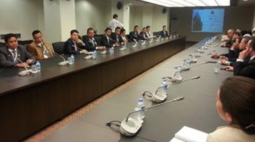 Endonezyalı H&acirc;kim Ve Savcılara Eğitim