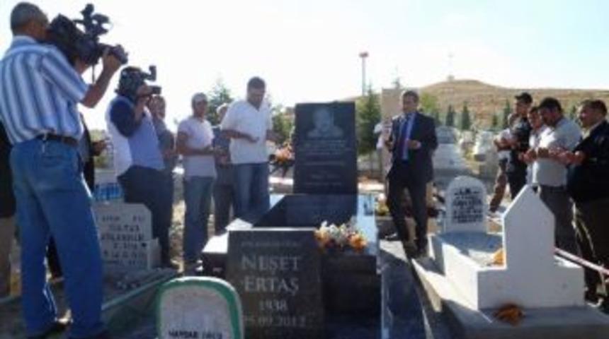 Chp Aday Adayı Yıldırım Kaya Merhum Ertaş&rsquo;ın Mezarını Ziyaret Etti