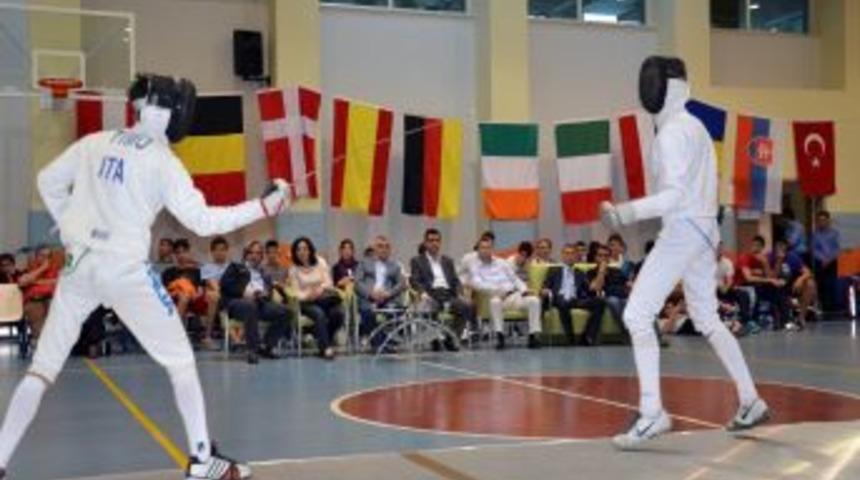 Avrupa&rsquo;nın Yıldızları Samanyolu Koleji&rsquo;nde Buluştu