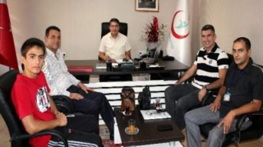 Beşiktaşlılardan Halk Sağlığı M&uuml;d&uuml;r&uuml; Okur&rsquo;a Ziyaret