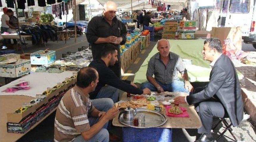 Ağbaba, Pazar Esnafının Sorunlarını Dinledi