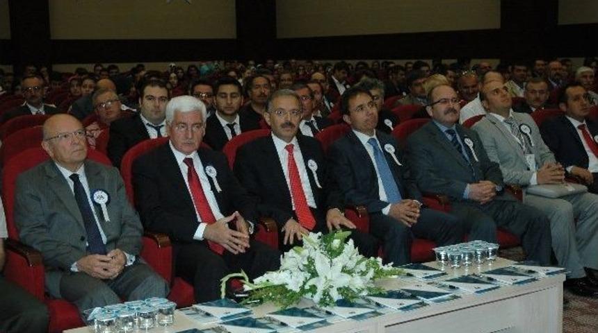 Karaman'da &Ouml;nleyici G&uuml;venlik Araştırmaları Sempozyumu