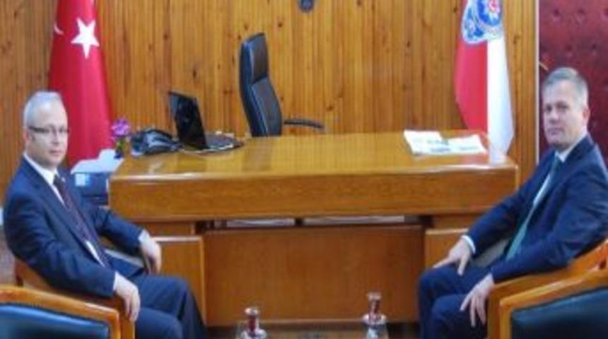 Ak Partili Candan'dan &Ouml;zgen&rsquo;e Kutlama Ziyareti