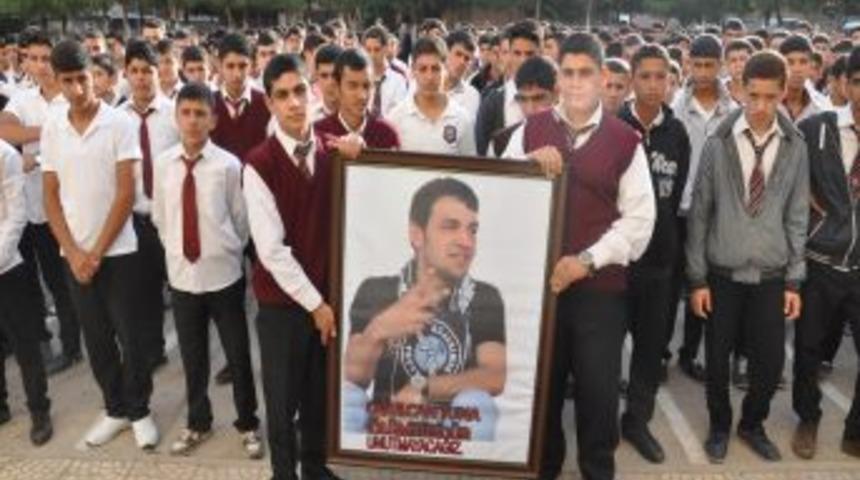 Ter&ouml;r Saldırısında Şehit Olan Oğulcan'ın Ismi Okulunda Yaşıyor