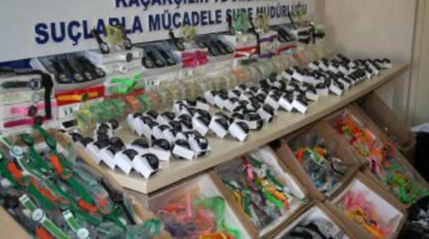 İzmir'de 500 Bin Liralık Sahte Saat Operasyonu