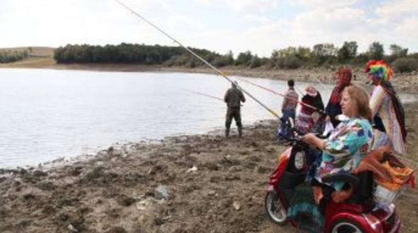 Engelliler Balık Tutmanın Keyfini Yaşadı