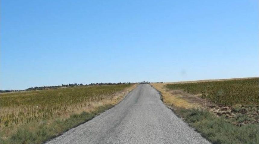 Kırmacık Yolu Asfaltlandı