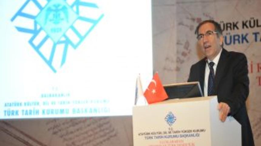 Prof. Dr. H&uuml;lag&uuml;: Abd&uuml;lhamit, Donanmayı Bilin&ccedil;li Olarak &Ccedil;&uuml;r&uuml;meye Terk Etmiştir