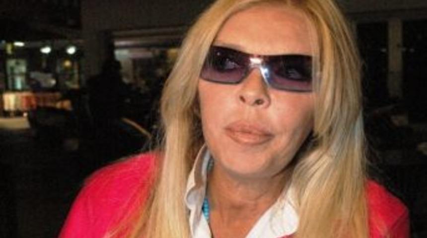 (&ouml;zel Haber) Ahu Tuğba, G&ouml;z Yaşları İ&ccedil;inde Hastalığını Anlattı