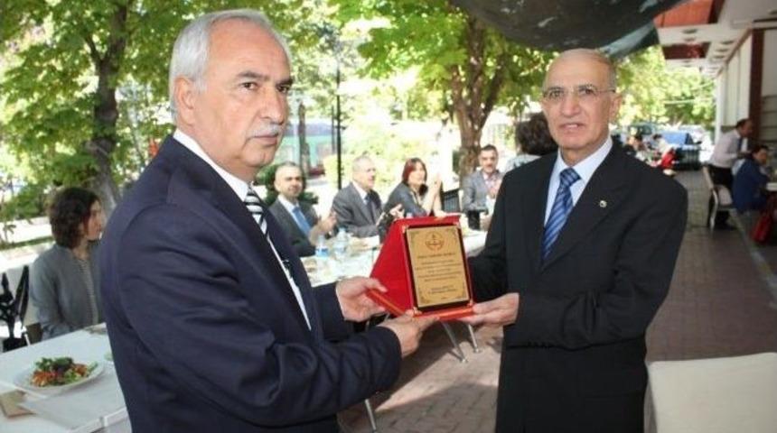 36 Yıllık Eğitimci Emekli Oldu