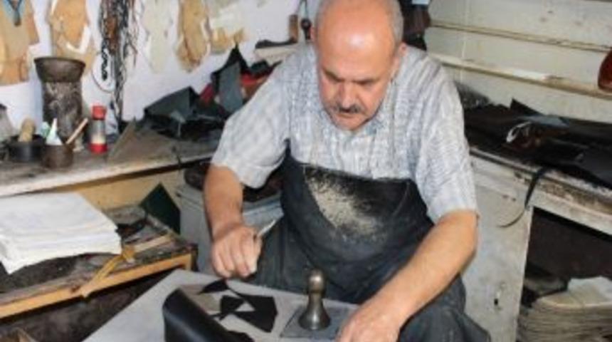 Efelerin K&ouml;r&uuml;kl&uuml; &Ccedil;izmesi Zamana Direniyor