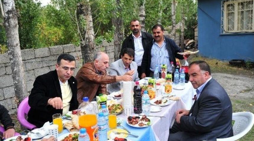 Okul Arkadaşları Mangalda Buluştu