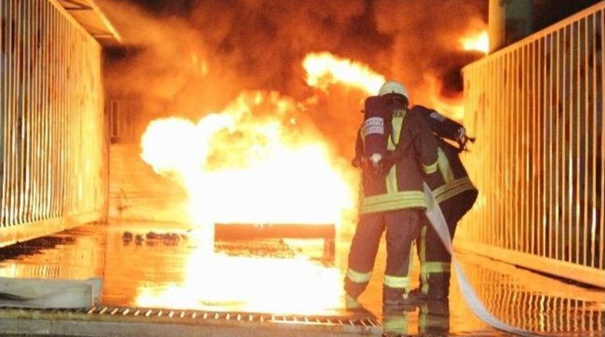 İtfaiyeden Ger&ccedil;eğini Aratmayan Tatbikat