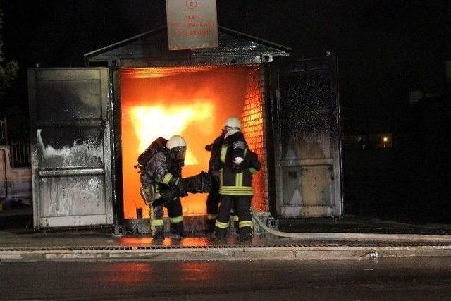 İtfaiyeden Gerçeğini Aratmayan Tatbikat