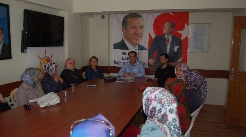 Ak Parti Genel Merkezi Rotayı Kadın Kollarına &Ccedil;evirdi