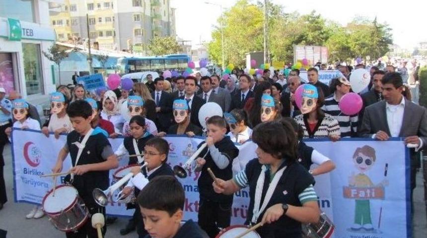 Van&rsquo;da &lsquo;t&uuml;rkiye Fati İle Birlikte Y&uuml;r&uuml;yor&rsquo; Etkinliği