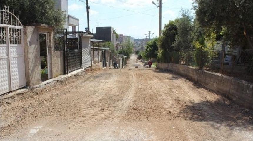 Sarı&ccedil;am'da Yol &Ccedil;alışmaları