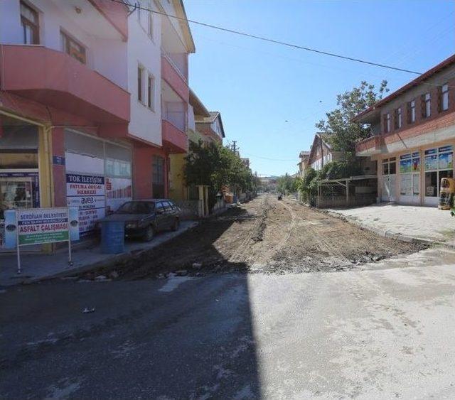 Köprübaşı Mahallesi’nde Yollar Yenileniyor