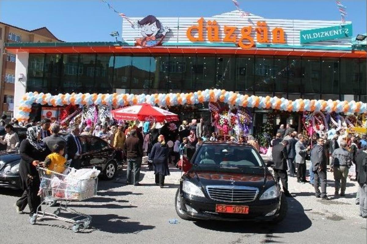 D&uuml;zg&uuml;n Marketler Zinciri 11&rsquo;inci Şubesini Yıldızkent&rsquo;te A&ccedil;tı