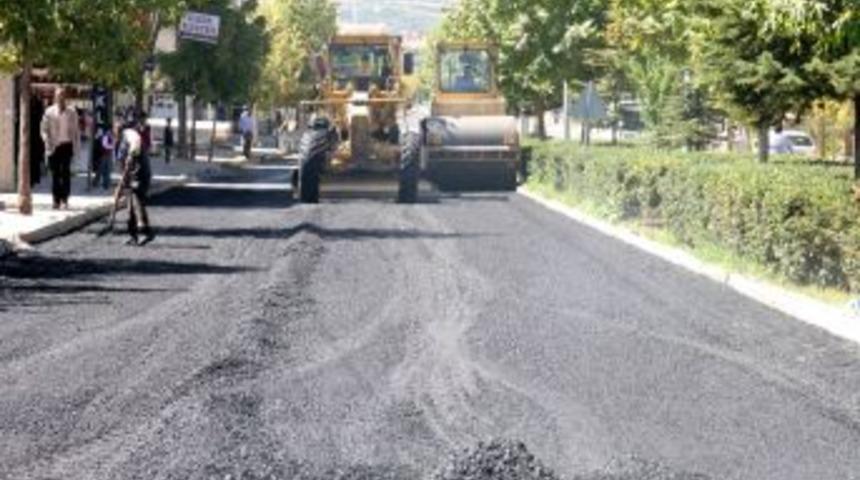 Ulukent'te 4 Bin Metrelik Asfalt Serimi Yapıldı