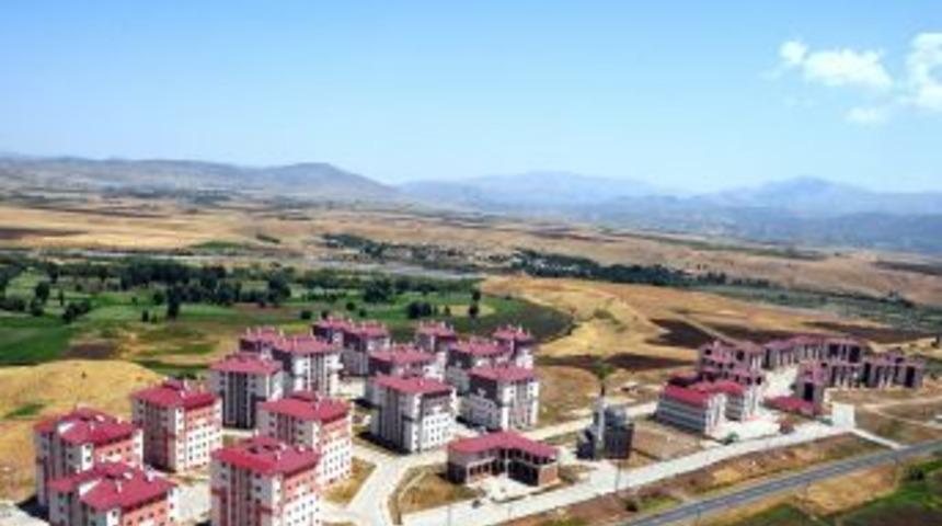 TOKİ&rsquo;nin 268 Lira Taksitli Konutlarına 5 Kat Talep Geldi