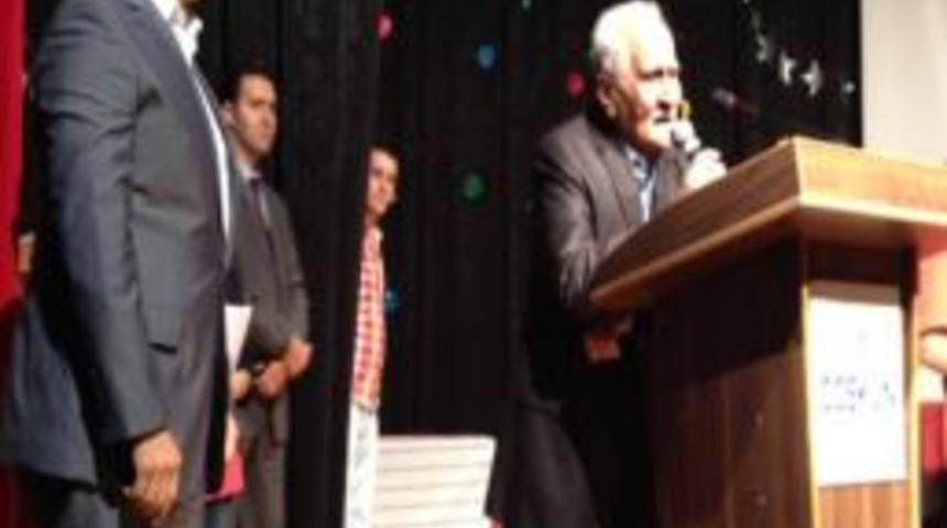 Dil Bayramı'nda &Ouml;ğrencilerle Şairleri Buluşturdu