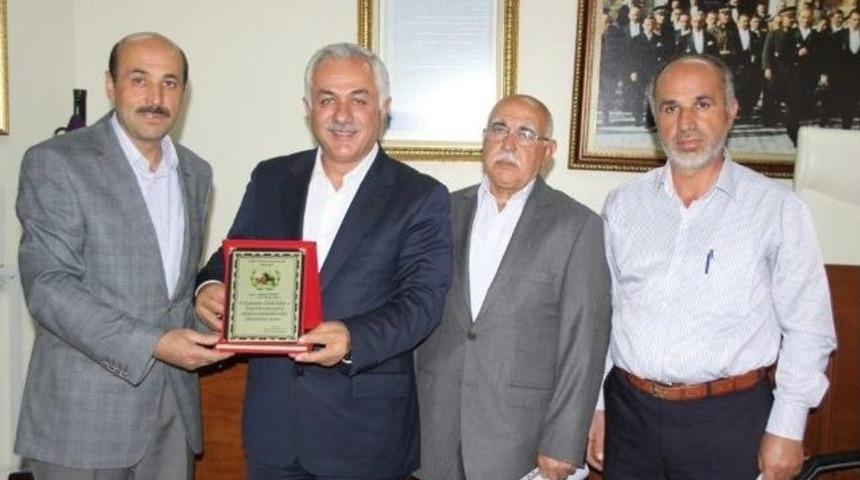 Turşucu Esnafından Belediye Başkanı &Ouml;zden&rsquo;e Festival Teşekk&uuml;r&uuml;