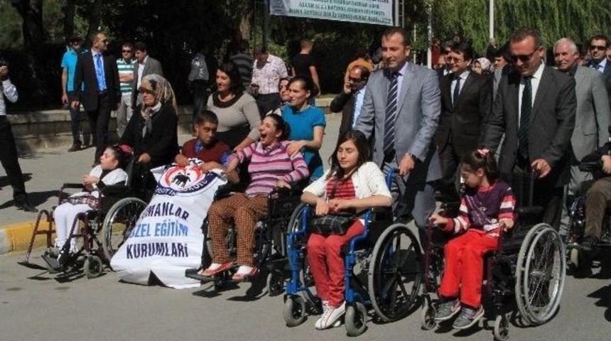 Erzincan&rsquo;da Engelliler Y&uuml;r&uuml;y&uuml;ş&uuml;