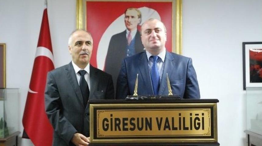G&uuml;rcistan Acara &Ouml;zerk Cumhuriyeti H&uuml;k&uuml;met Başkanı Khabadze'den Giresun Valisi Karahan'a Ziyaret