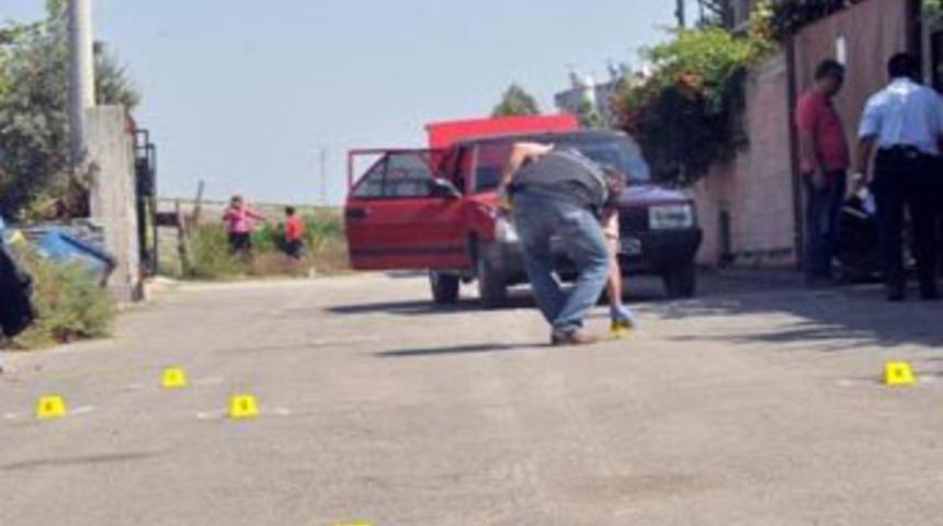 Adana'da &ccedil;ocuk kavgası dehşeti; 3 &ouml;l&uuml;, 2 yaralı