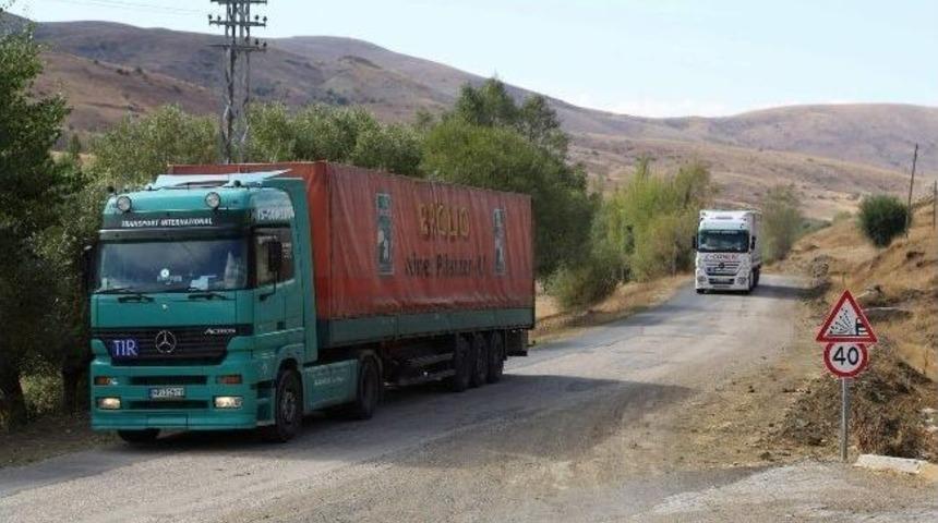 Yıldız Dağı&rsquo;na Teleski Ve Telesiyej Malzemeleri Taşınmaya Başlandı