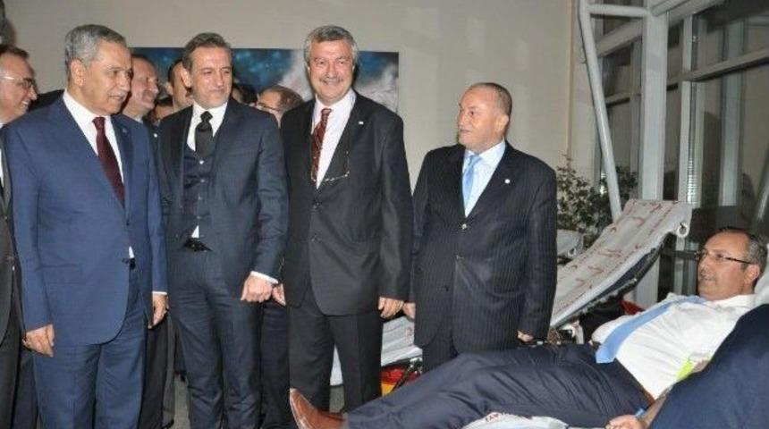 İş D&uuml;nyası Kan Bağışladı