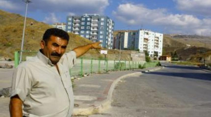 Harmandalılı Vatandaşlar: Kavgayı Bırakın, &Ccedil;&ouml;p Meselesini &Ccedil;&ouml;z&uuml;n