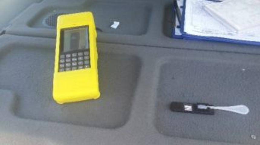 Taksi Ve Otob&uuml;s S&uuml;r&uuml;c&uuml;lerine Uyuşturucu Denetimi