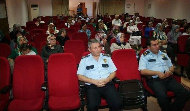 Aksaray'da Emniyetten ‘aile İçi İletişim’ Semineri