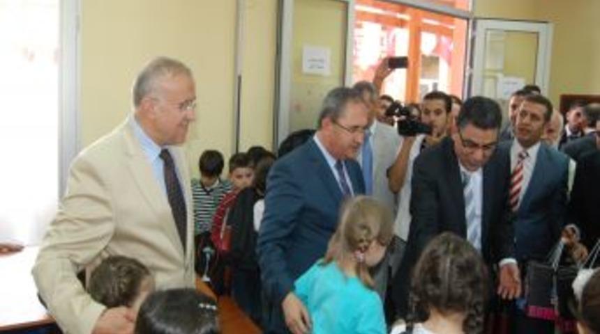 Gassan Hitto: Suriye&rsquo;de Savaşan Insanların Psikolojisini Anlamalıyız