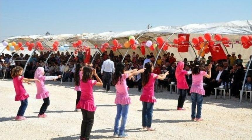 &Ccedil;adır Kentte Yeni Eğitim Ve &Ouml;ğretim Yılı Şenliklerle Başladı