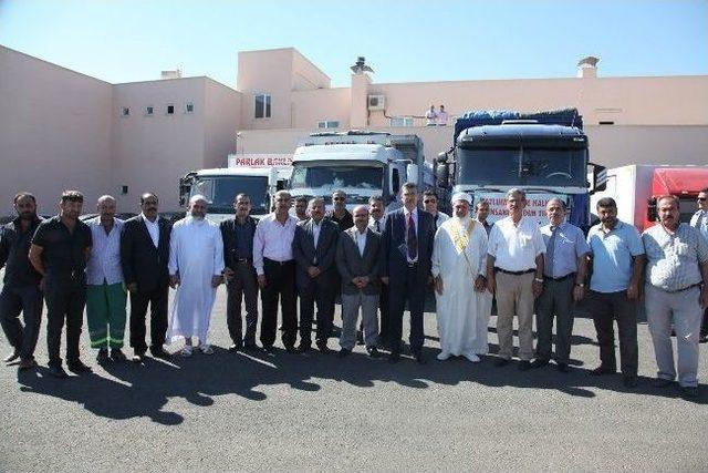 Şanlıurfa’da İnsani Yardım Malzemeleri Törenle Suriye’ye Uğurlandı