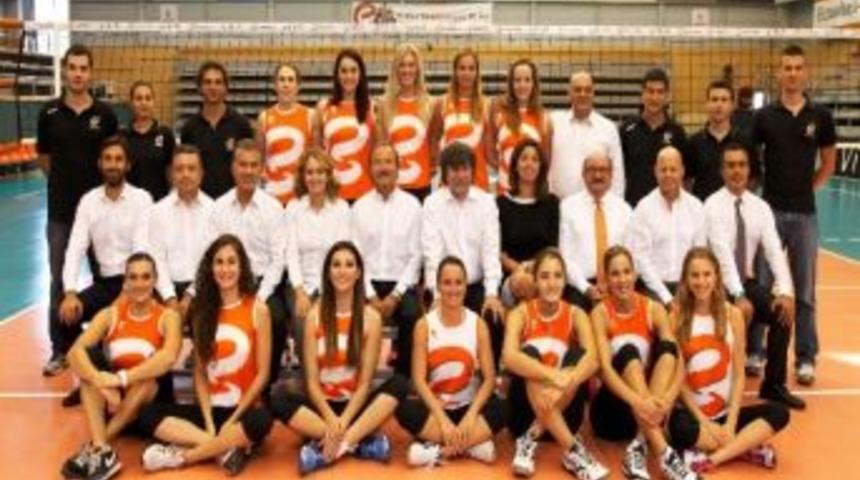 Eczacıbaşı Vitra Sezonu Açtı