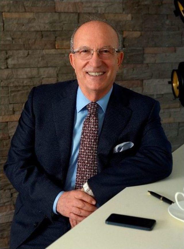 İzmir Ekonomi, Aydınlık Bir Gelecek Vadediyor 1