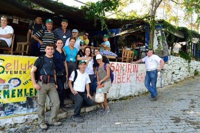 Karşıyaka Dağcılar Kozbeyli'den Yenifoça'ya Yürüyecek