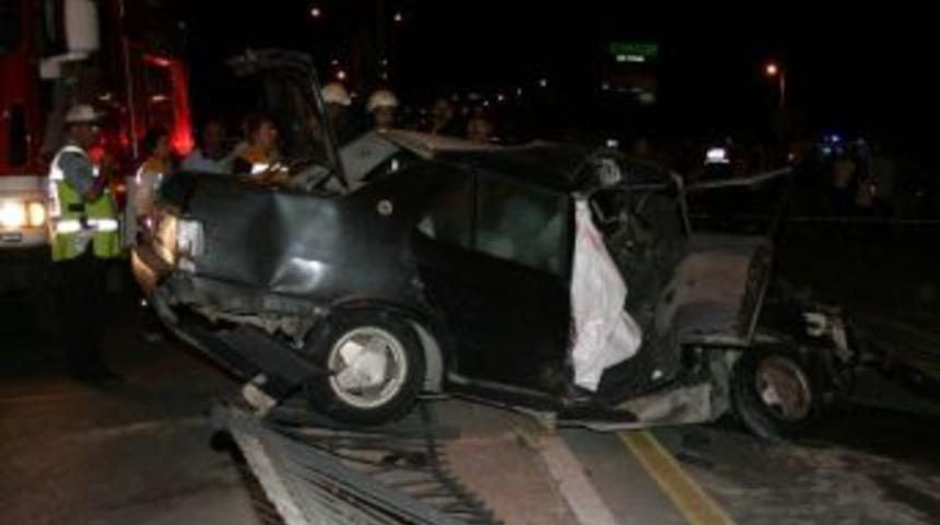 Denizli’de otobüs ve otomobil çarpıştı: 2 ölü