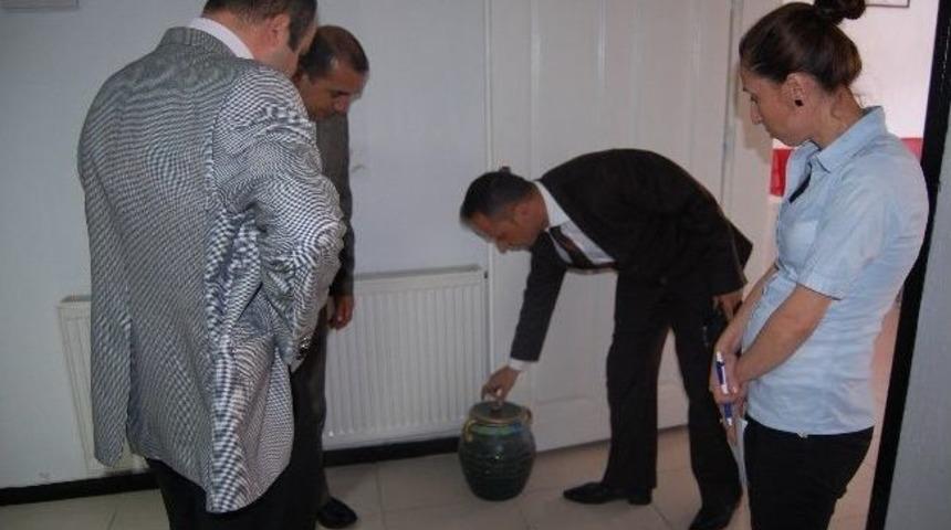 Kaymakam Kaya Ziyaretlerini S&uuml;rd&uuml;r&uuml;yor