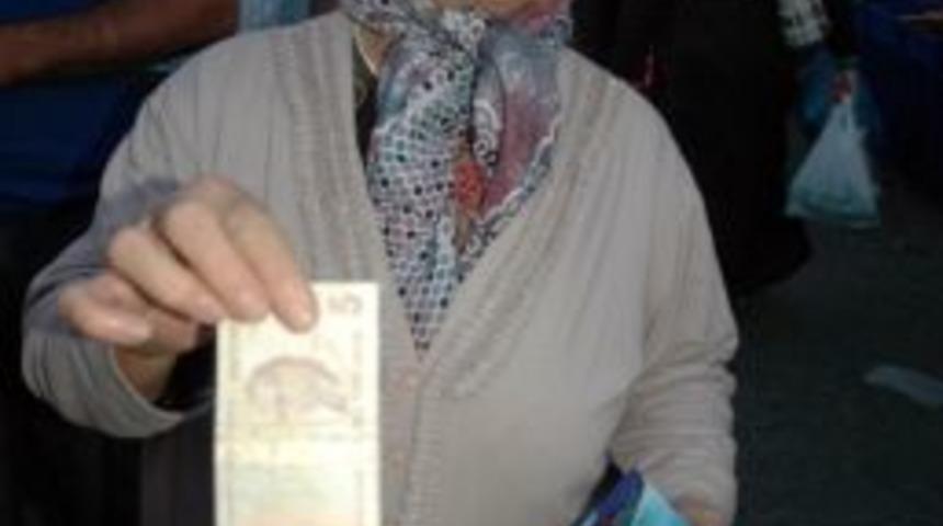 Para Dağıtımı İzdihama Yol A&ccedil;tı